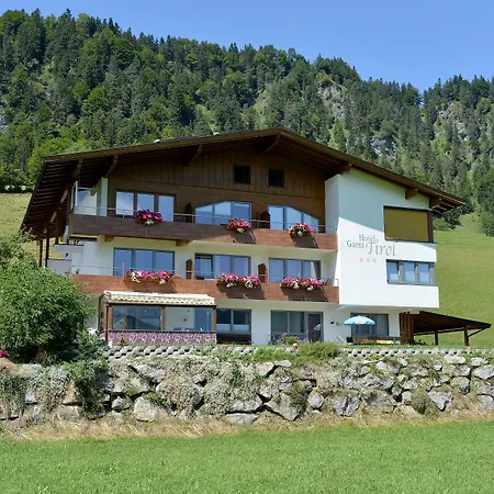 Hotel Garni Tirol-2