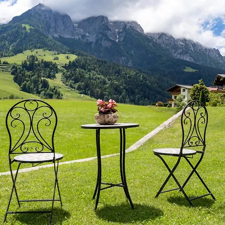 Hotel Garni Tirol-3